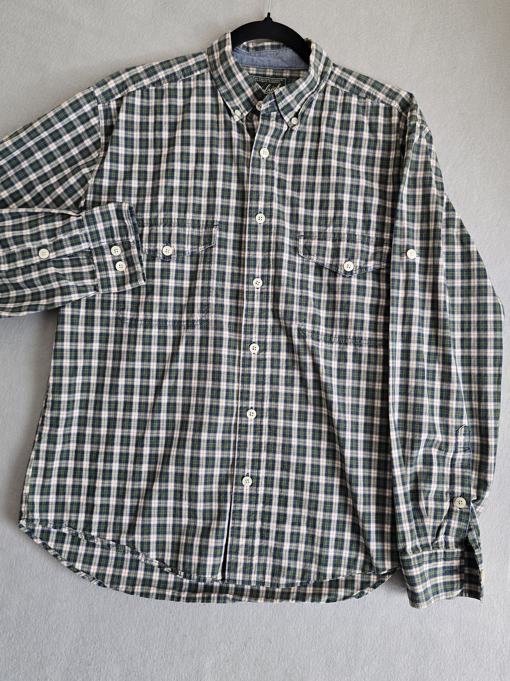 Woolrich M Green and White Plaid Button-Down Shirt Classic Outdoor Wear Casual